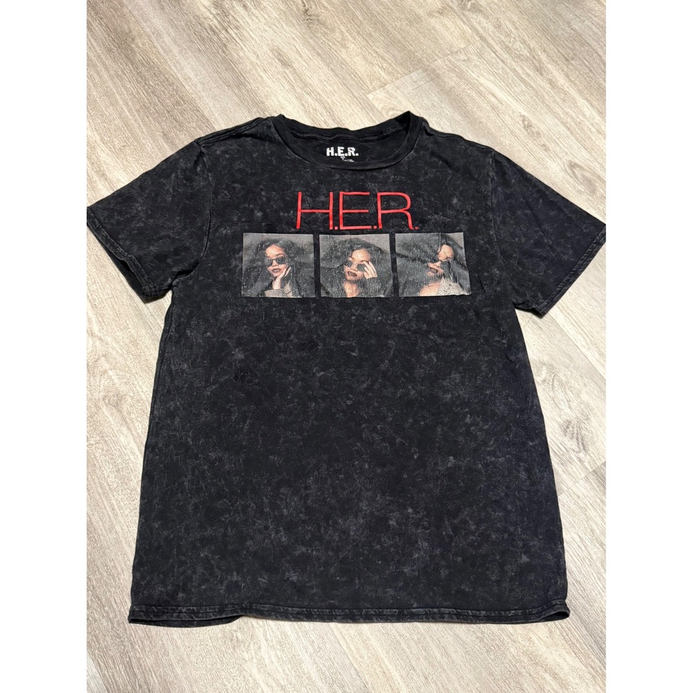 H.E.R. Back of My Mind 2021 Tour Graphic T-Shirt Black Mineral Wash Medium